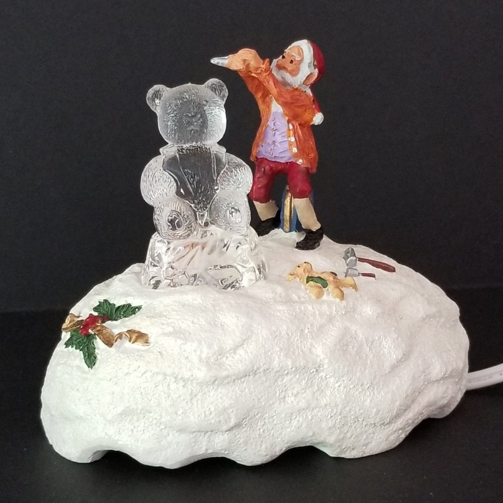FIGI Graphics: Cuddly Masterpiece - Christmas Decoration